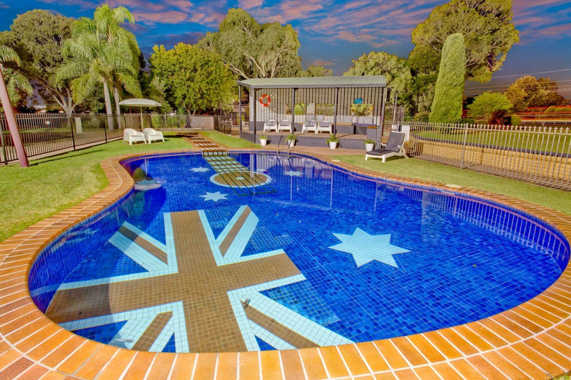 Econo Lodge Savannah Park Tamworth Eksteriør bilde