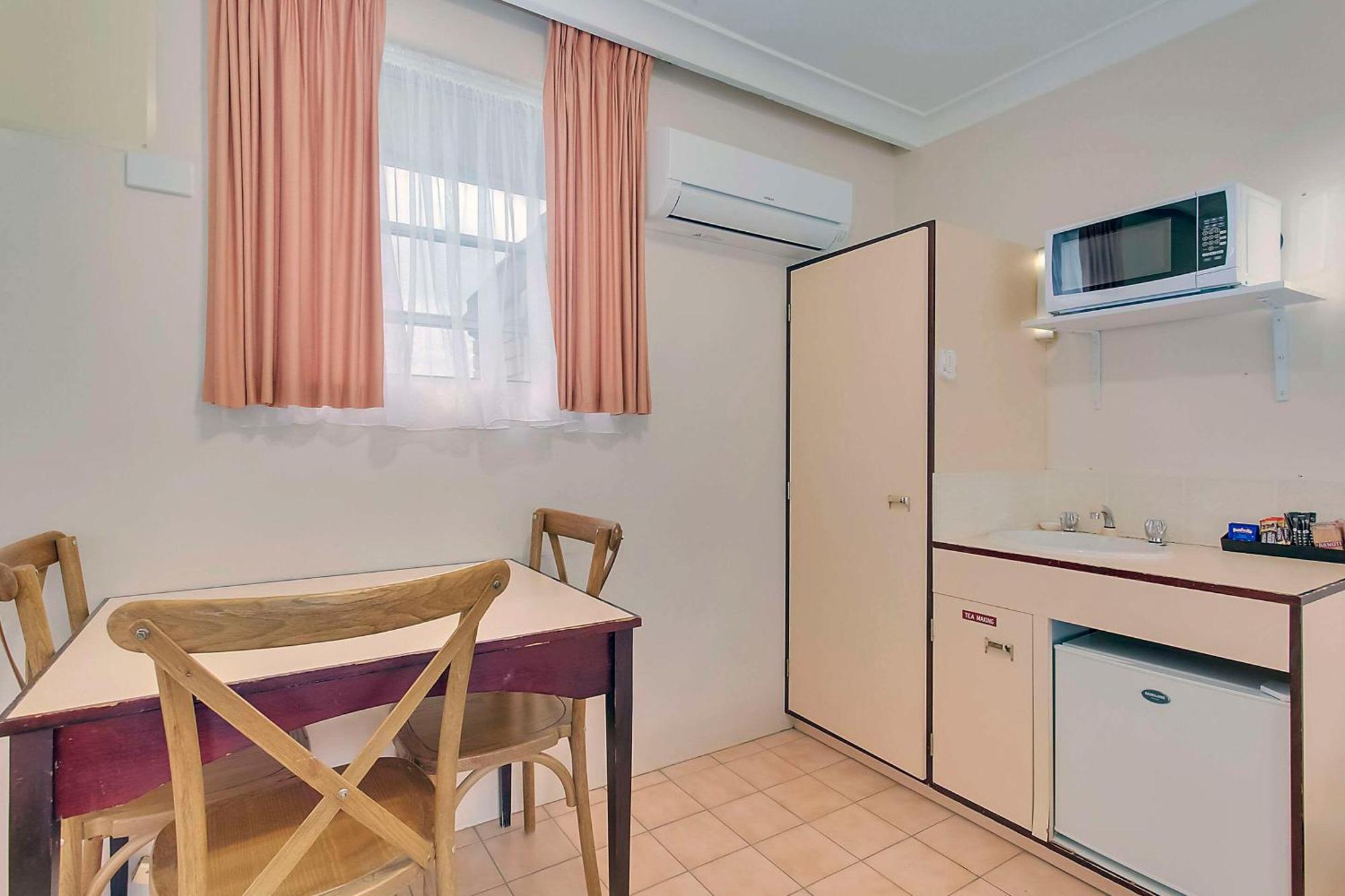 Econo Lodge Savannah Park Tamworth Eksteriør bilde